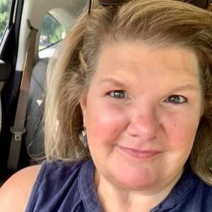 Meet your Posher, Deirdre